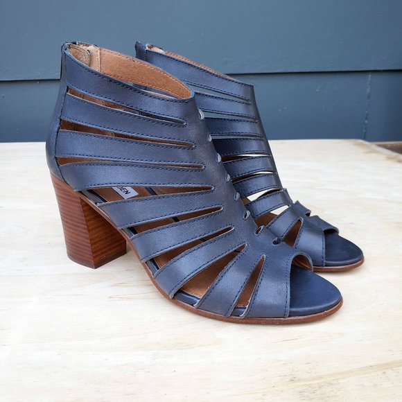 Steve Madden Shoes - Steve Madden Vendetta Cage Peep Toe Block Heels - Size 10B